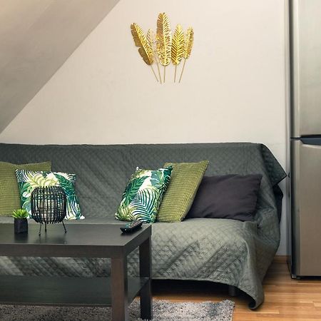 וינה Milky Way Top Floor 2-Bedroom Apartment Air Condition מראה חיצוני תמונה